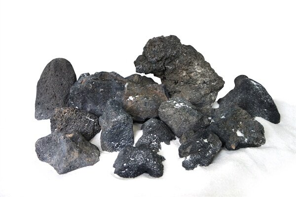 AquastoreXL Wabi Kusa Schwarzer Lavastein XS 5-12cm 0,6kg