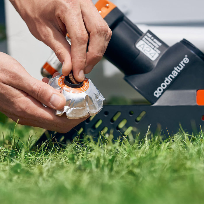 Goodnature Pompe automatique Goodnature A24 pour appât en pâte de chocolat