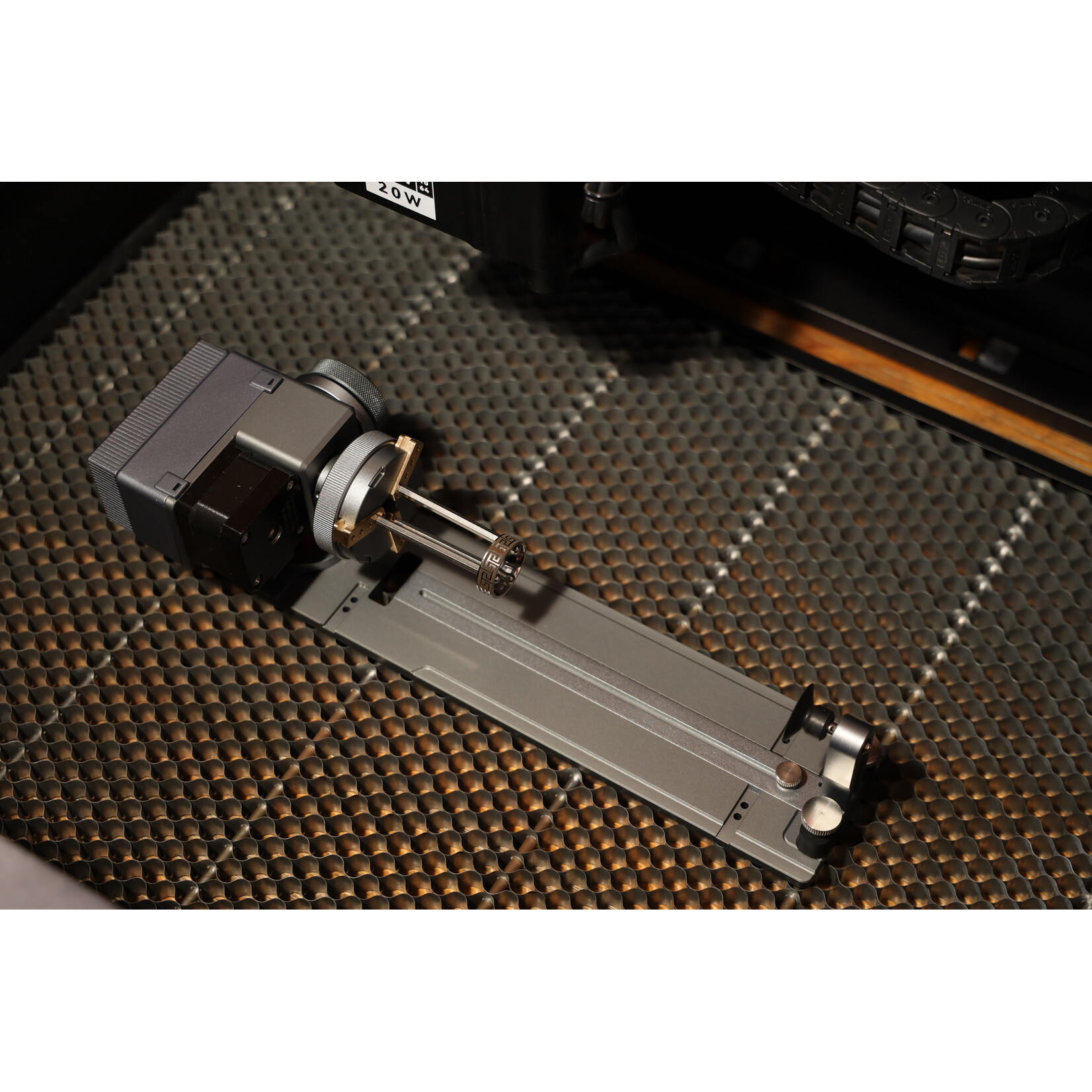 AtomStack R8 Rotary Chuck