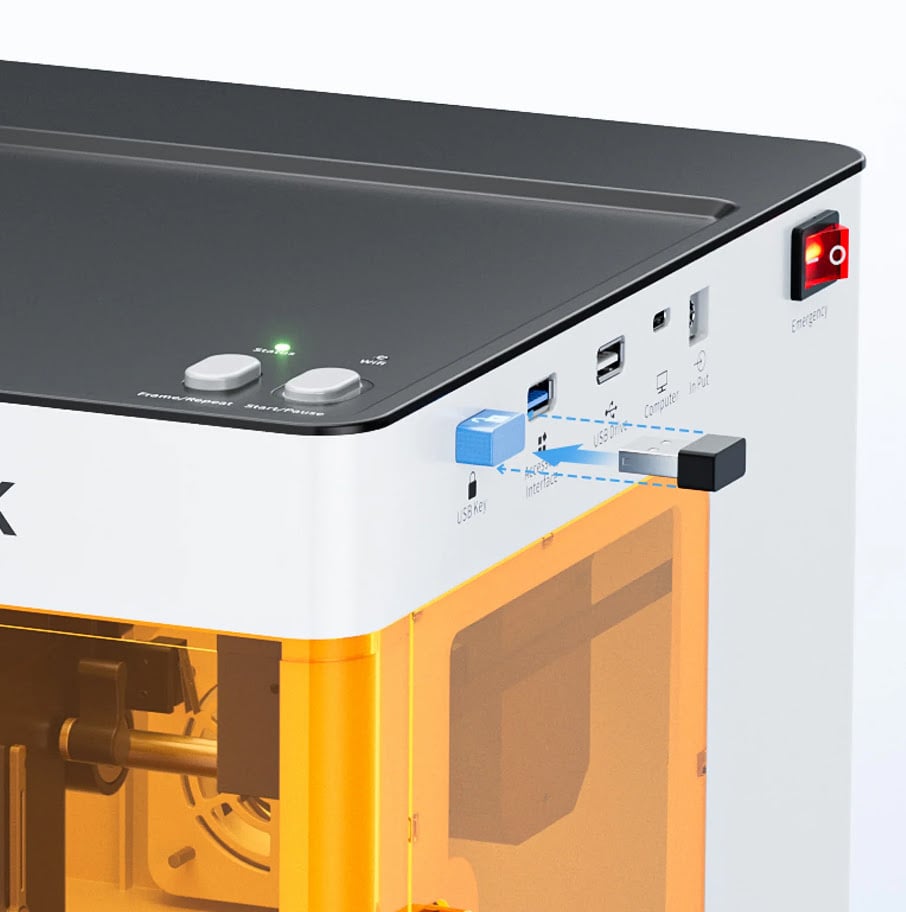 Close-up of the USB key and lock of the AtomStack P2
