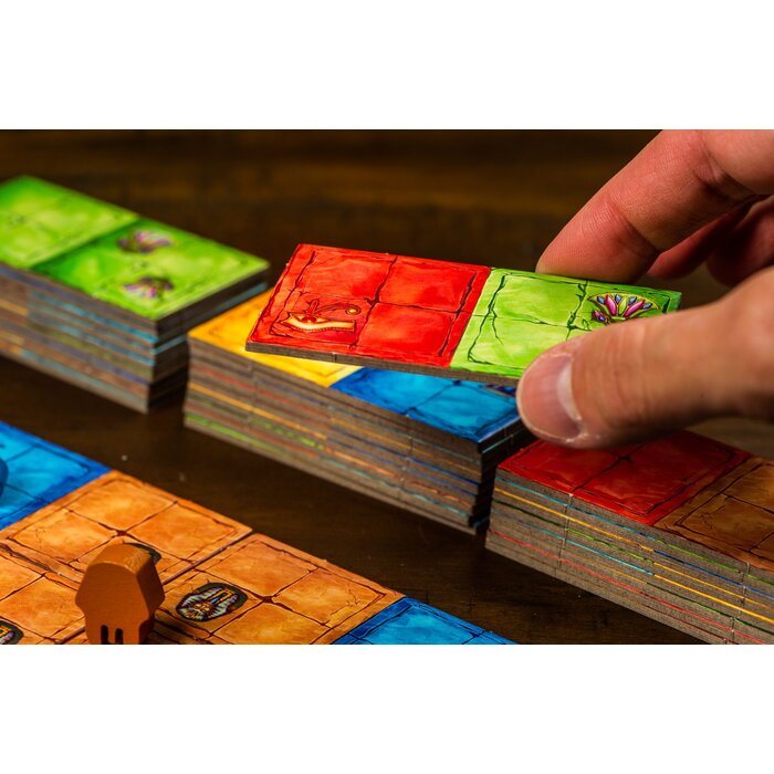 White Goblin PYRAMIDO