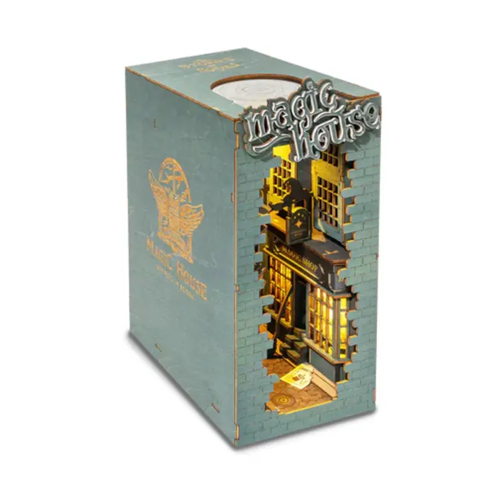 Rolife Book Nook -- MAGIC HOUSE
