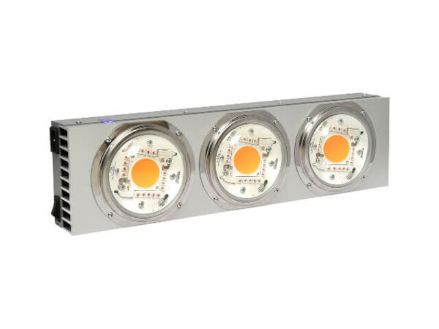 Rechthoekige zwarte LED kweeklamp met 525 Watt vermogen en 120x120 cm belichtingsoppervlak Rechthoekige zwarte LED kweeklamp met 525 Watt vermogen en 120x120 cm belichtingsoppervlak