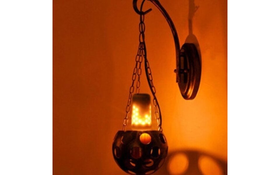 HLW LED LED Flame Lamp E27 5W 1500K Warm Wit HLW LED LED Flame Lamp E27 5W 1500K Warm Wit