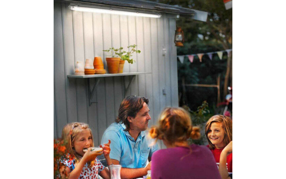 HLW LED LED Fluorescent Fixture 60cm - 9W - Waterproof and Energy Efficient