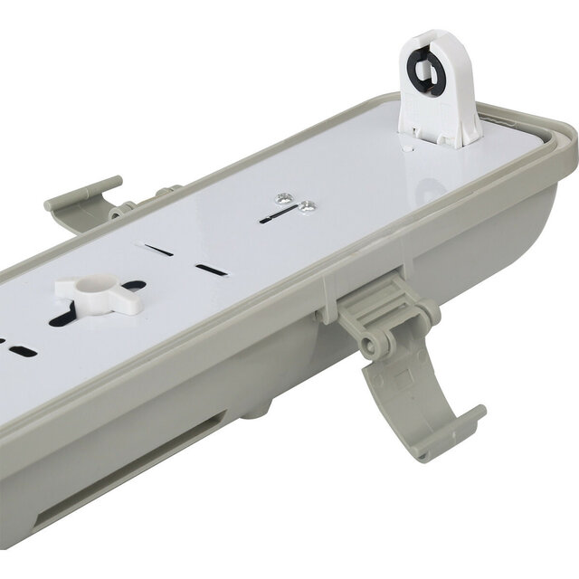 HLW LED Aigi Hari LED Fluorescent Fixture with T8 Tube - 120cm - 16W