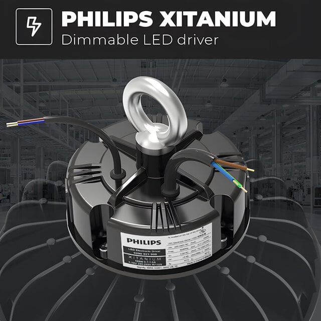 ronde zwarte LED UFO high bay lamp 150W met 22500 lumen en koel wit licht 6000K voor magazijnverlichting ronde zwarte LED UFO high bay lamp 150W met 22500 lumen en koel wit licht 6000K voor magazijnverlichting