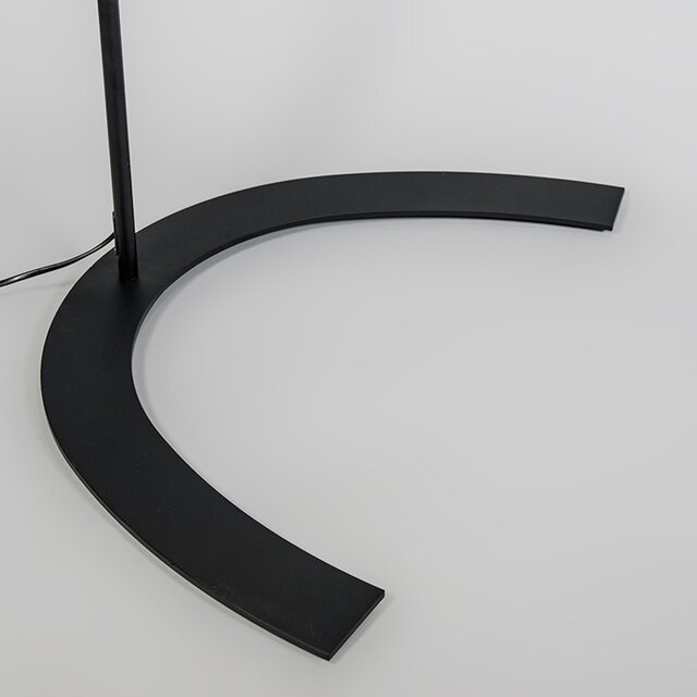 dimbare mat zwarte LED vloerlamp met warm wit licht 3000K en 18W vermogen dimbare mat zwarte LED vloerlamp met warm wit licht 3000K en 18W vermogen