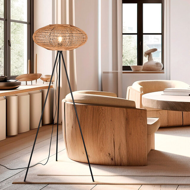 mat zwarte metalen LED vloerlamp met ronde kap en E27 fitting tot 40W