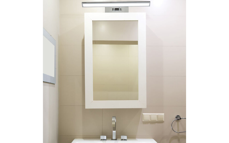 HLW LED LED Vloerlamp 8W met neutraal wit licht - Witte LED Lamp in mat chroom aluminium HLW LED LED Vloerlamp 8W met neutraal wit licht - Witte LED Lamp in mat chroom aluminium