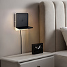 Zwarte dimbare LED wandlamp met 9W vermogen en warm wit licht van 3000K inclusief laadstation