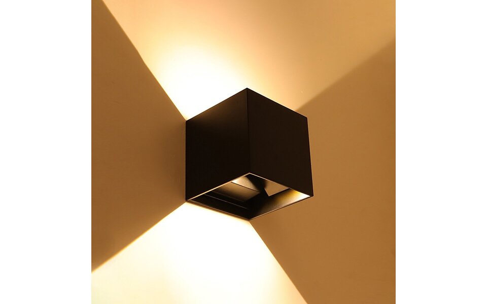 Velvalux LED Wandlamp met Sensor - Waterdicht IP65 - Instelbare Stralingshoek - Warm Wit 2700K–3000K - 6W LED - Zwart & Wit