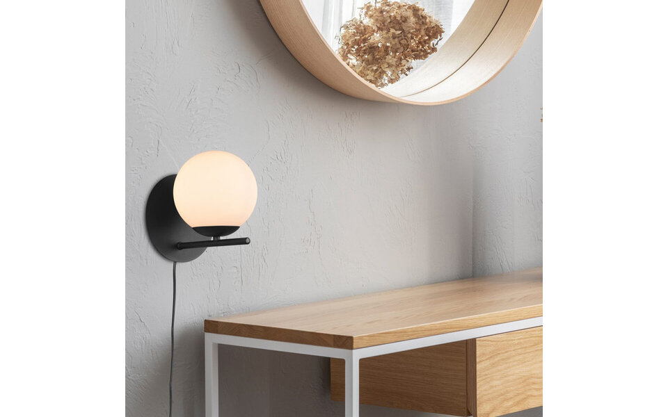 HLW LED LED Wandlamp Mat Zwart - Elegante LED Vloerlamp en Zwarte Wandlamp met E14 Fitting