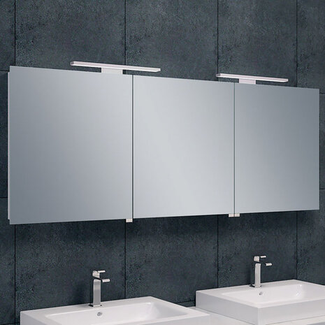 LED Spiegelkast 160x60x14cm | 6W 6400K | Alu | Stopcontact LED Spiegelkast 160x60x14cm | 6W 6400K | Alu | Stopcontact