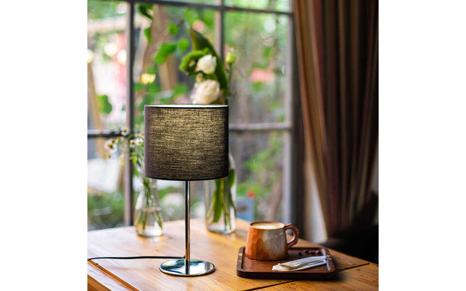 HLW LED LED Table Lamp Aigi Tomaro - Gloss Chrome Round Aluminum, E14 Socket