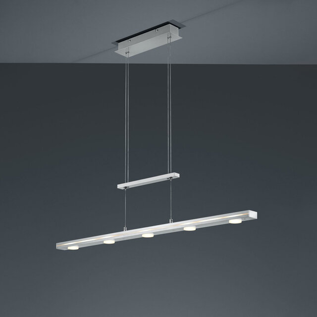 dimbare LED hanglamp in mat nikkel aluminium met modern design en 21W vermogen dimbare LED hanglamp in mat nikkel aluminium met modern design en 21W vermogen