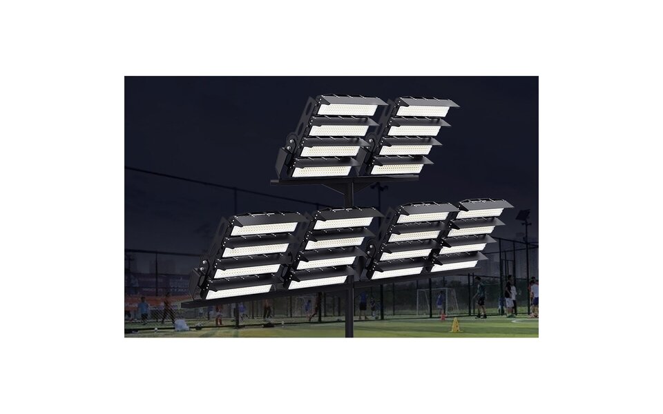Philips Waterdichte LED Sportveldverlichting 1250W - Helder Wit, 212500 Lumen, IP66 Philips Waterdichte LED Sportveldverlichting 1250W - Helder Wit, 212500 Lumen, IP66