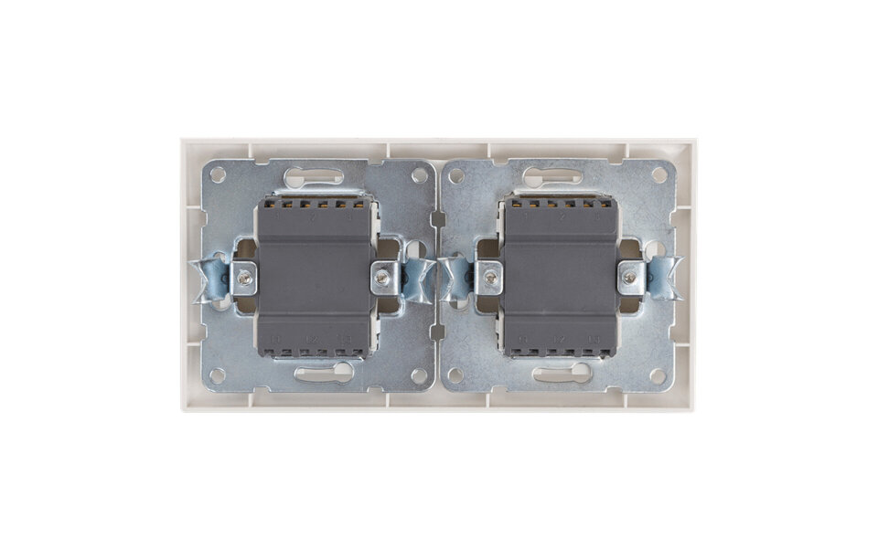 HLW LED Aigi Cika 2-way changeover switch 4-button White 230V LED