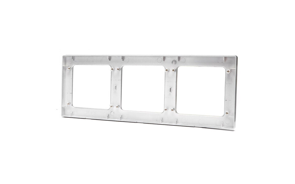 HLW LED Aigi Jura 3-gang matte silver cover frame 224x82mm HLW LED Aigi Jura 3-gang matte silver cover frame 224x82mm
