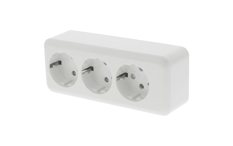 Q-LINK Q-LINK 3-way Surface-mounted Wall Socket with Earth Connection and Child Safety Feature LED accessories