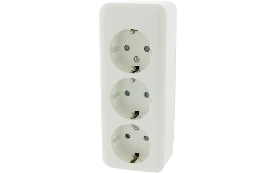 Q-LINK Q-LINK 3-way Surface-mounted Wall Socket with Earth Connection and Child Safety Feature LED accessories