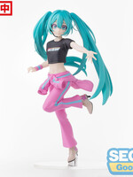 Hatsune Miku Berry Costume Statue Desktop x Decorate 17cm