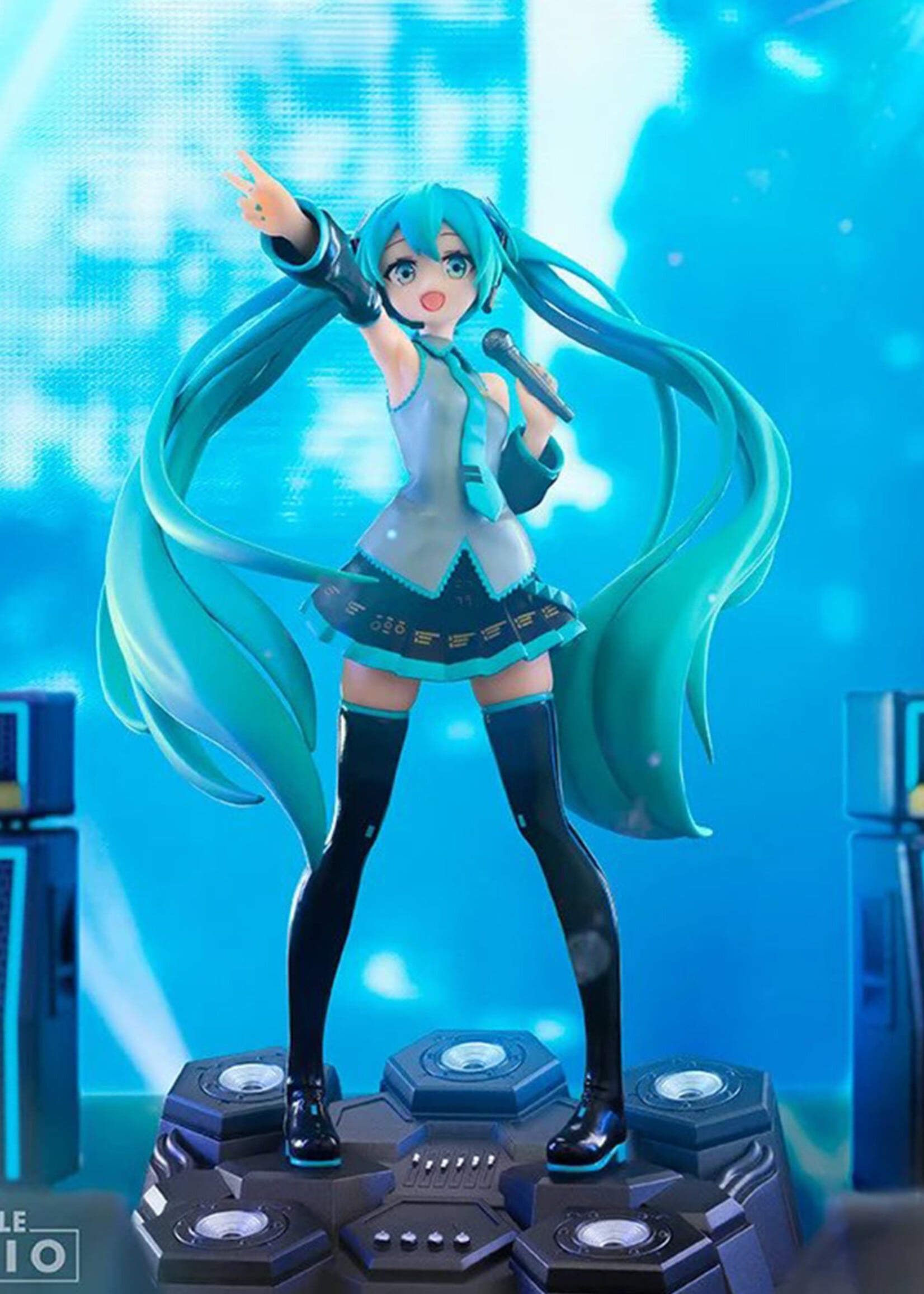 Hatsune Miku Figure SFC 18cm
