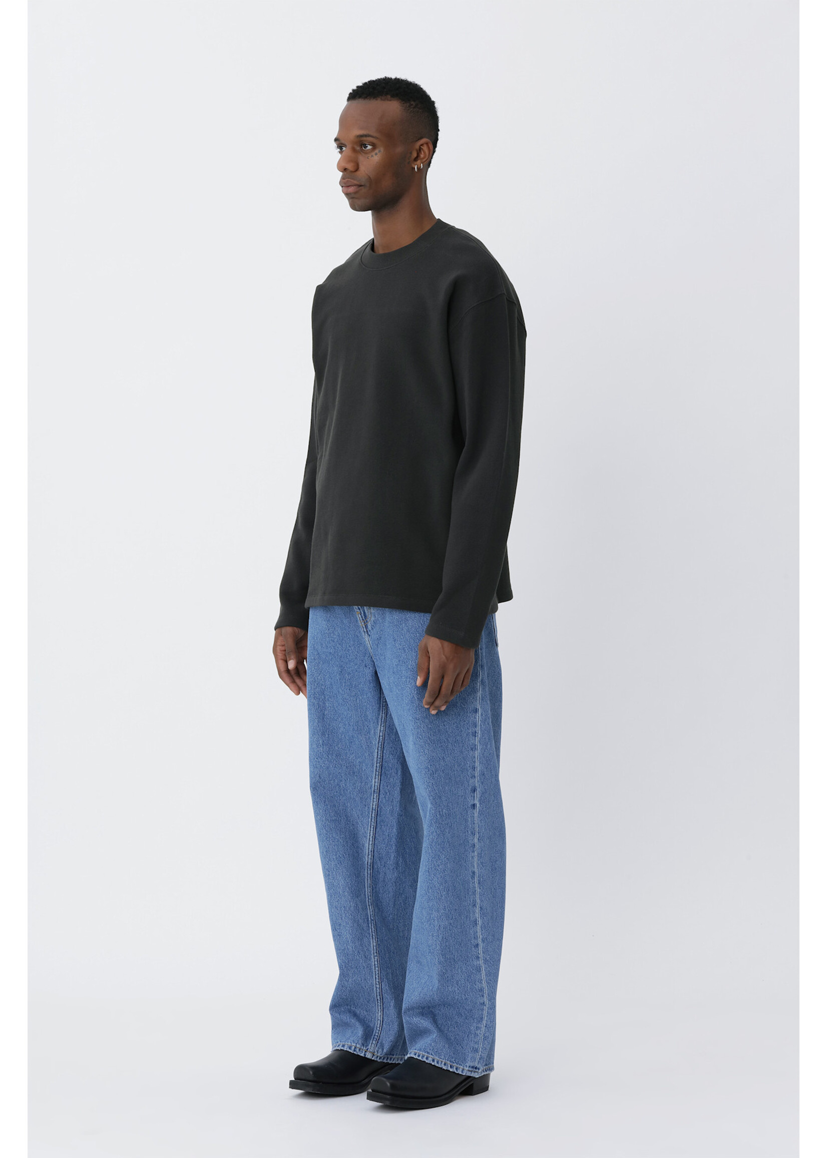 Won Hundred Won Hundred Staff Boxy LS - Pirate Black