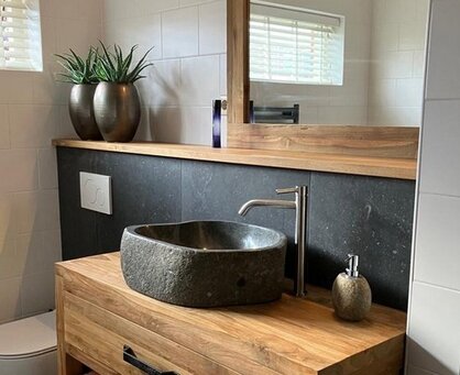 New to our collection: teak bathroom furniture