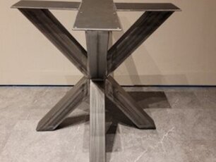 Double X leg Rustic – W68  x D68 xH67 x 80