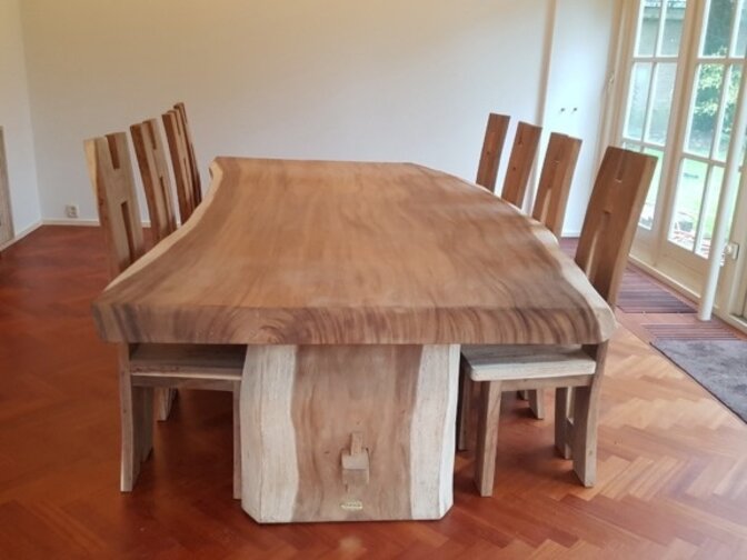 Robust tree trunk table 280 cm