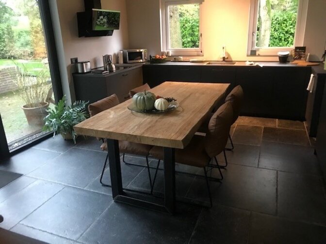 Teak tree trunk tabletop for indoor use 90 × 200 x 6cm