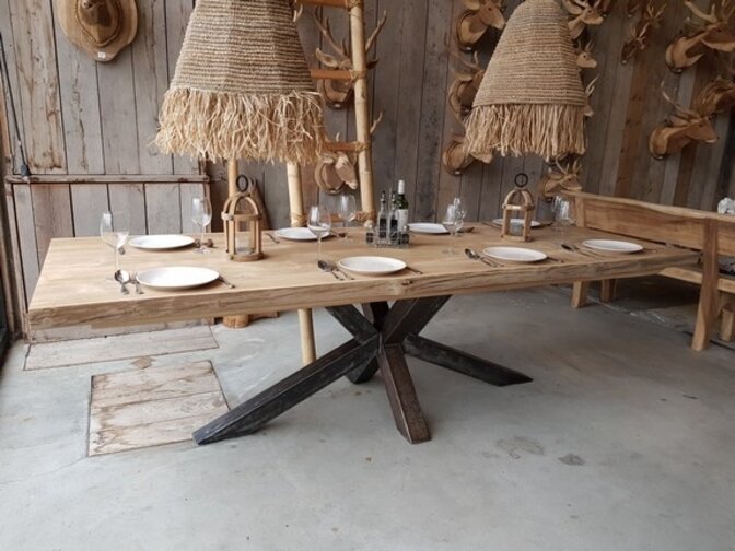 Teak tree trunk tabletop for indoor use 95 × 240 x 6 cm