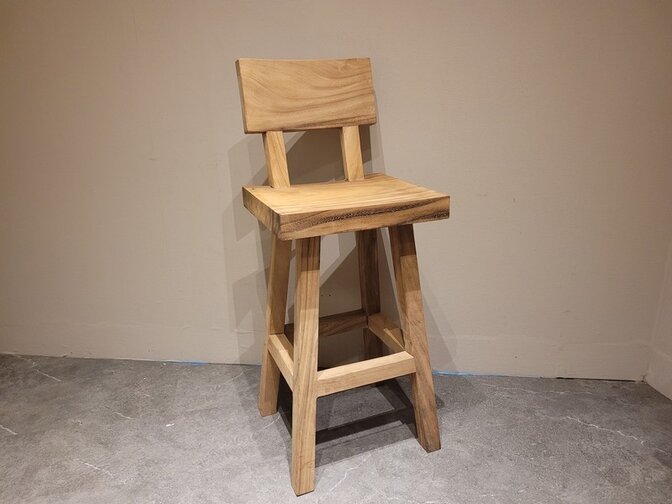 Suar bar chair with backrest
