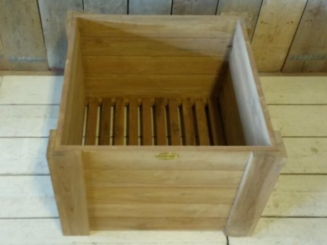 Teak flower box 70x70x50cm