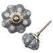 Good in Style Porzellanknauf Blume - grau mit weißen Punkten Good in Style Porzellanknauf Blume - grau mit weißen Punkten