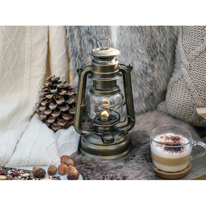 Feuerhand Feuerhand Stormlamp 276 Brons