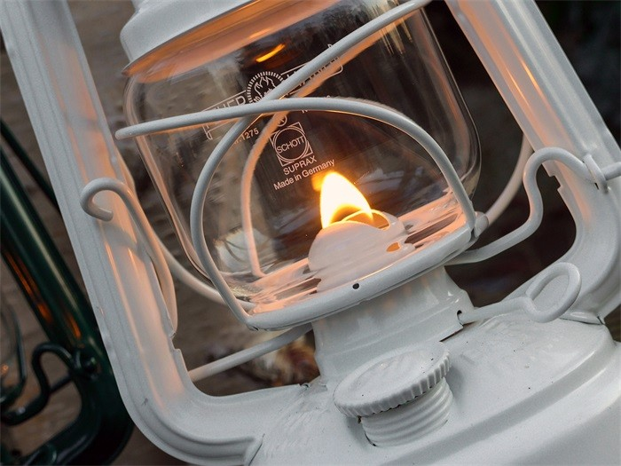 Feuerhand Feuerhand Stormlamp 276 Puur Wit