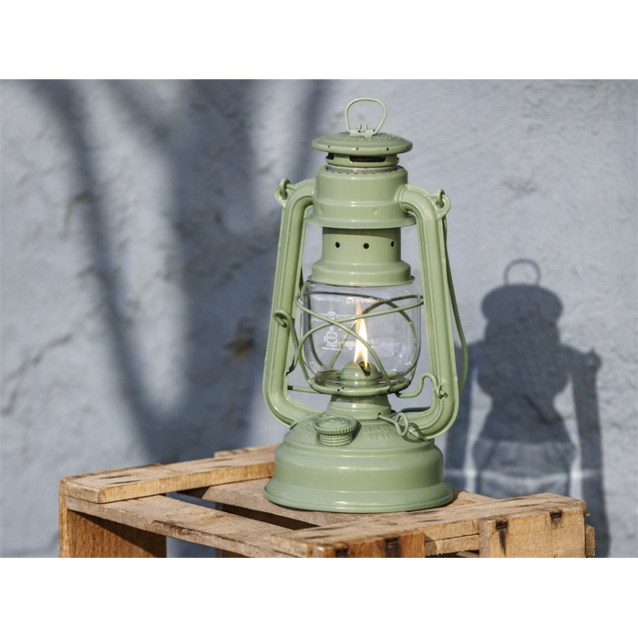 Feuerhand Feuerhand Stormlamp 276 Sage Green