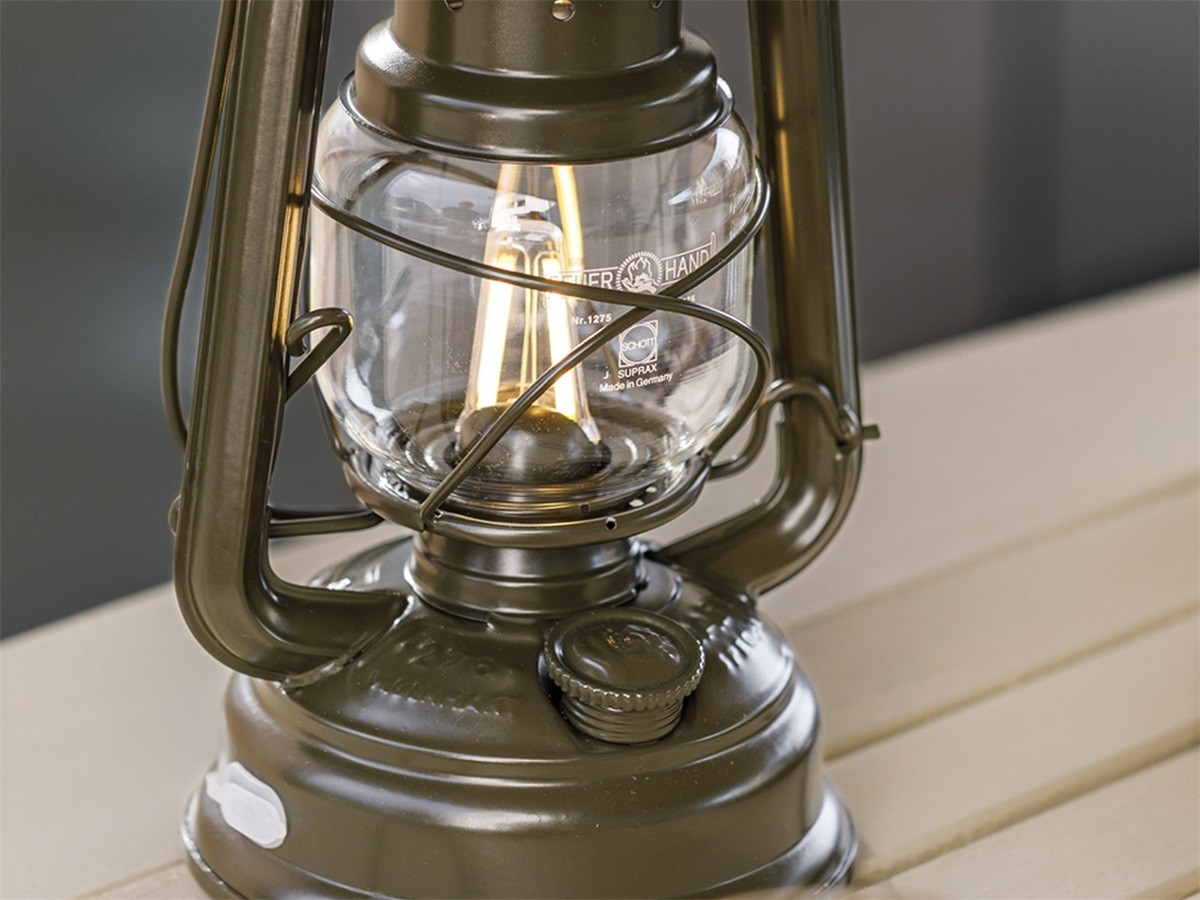 Feuerhand Feuerhand LED Stormlamp 276 Olijf Groen