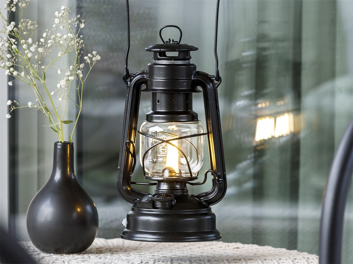 Feuerhand Feuerhand LED Stormlamp 276 Mat Zwart