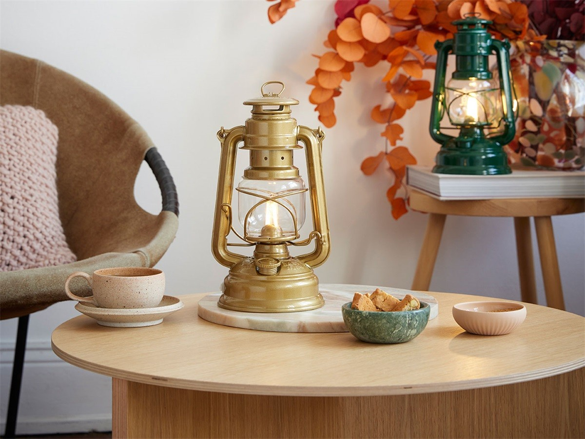 Feuerhand Feuerhand LED Stormlamp 276 Goud