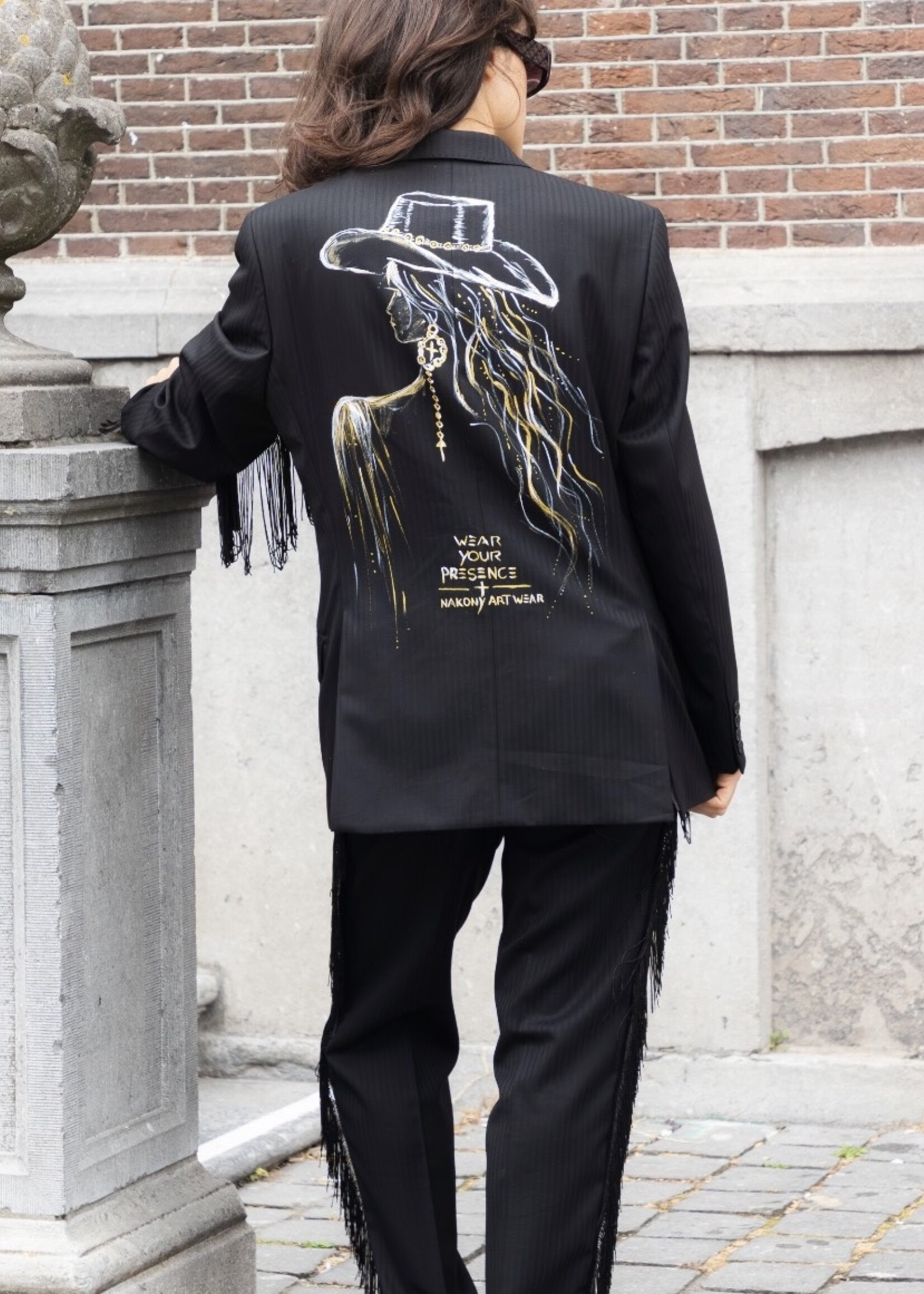 Nakony Wear Your Presence Suit