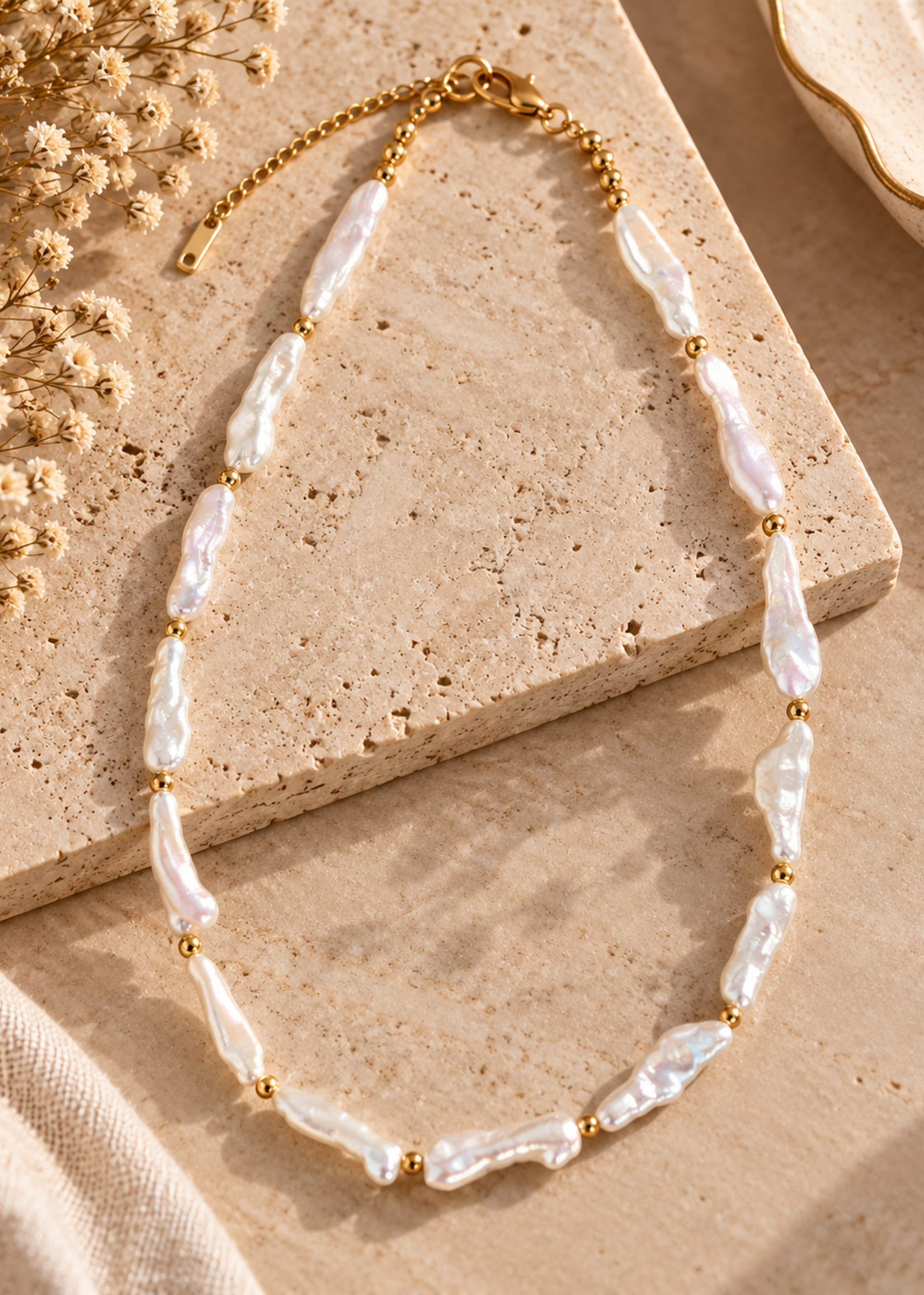 Nakony Pearl Strokes Necklace