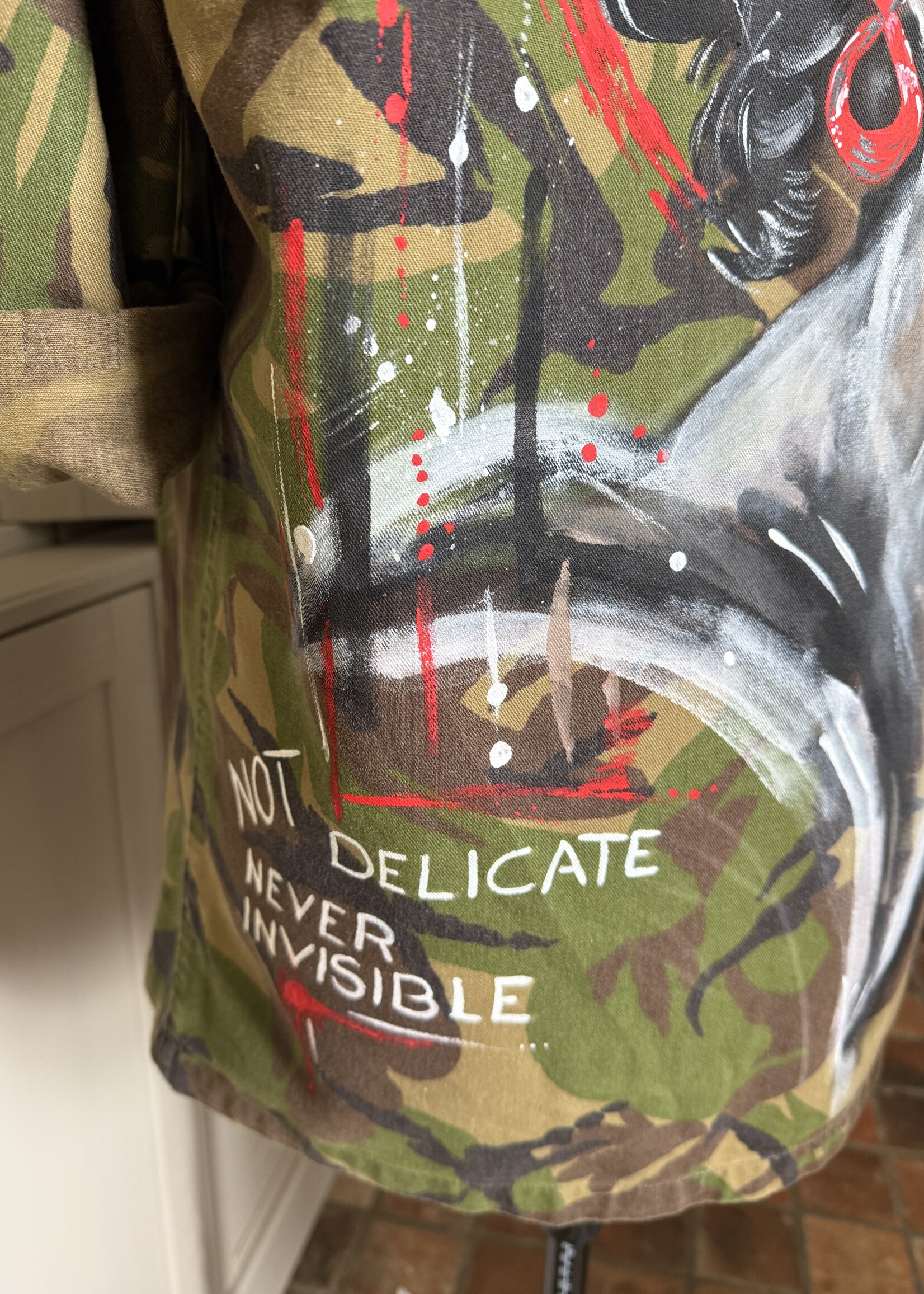 Nakony Army Rebel Jacket | Olive statement jasje met art patches | Nakony Art Wear Grevenbicht