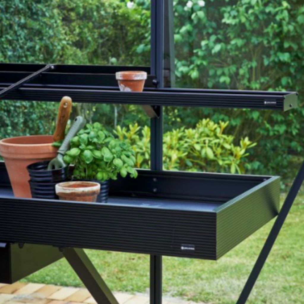 Kweektafel, Lade, Zwart