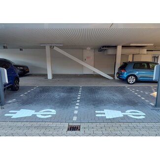Markering Oplaadpunt Elektrische Auto stekker (Symbool optie 1)