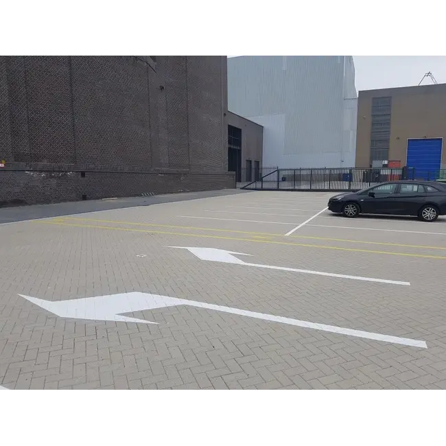 Traffictotaal Wegmarkering Verkeerspijl (linksaf)