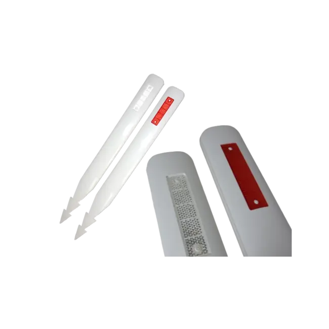Harpoon Bermpaal kunststof wit - Harpoon met reflectoren - 1200x110x50mm