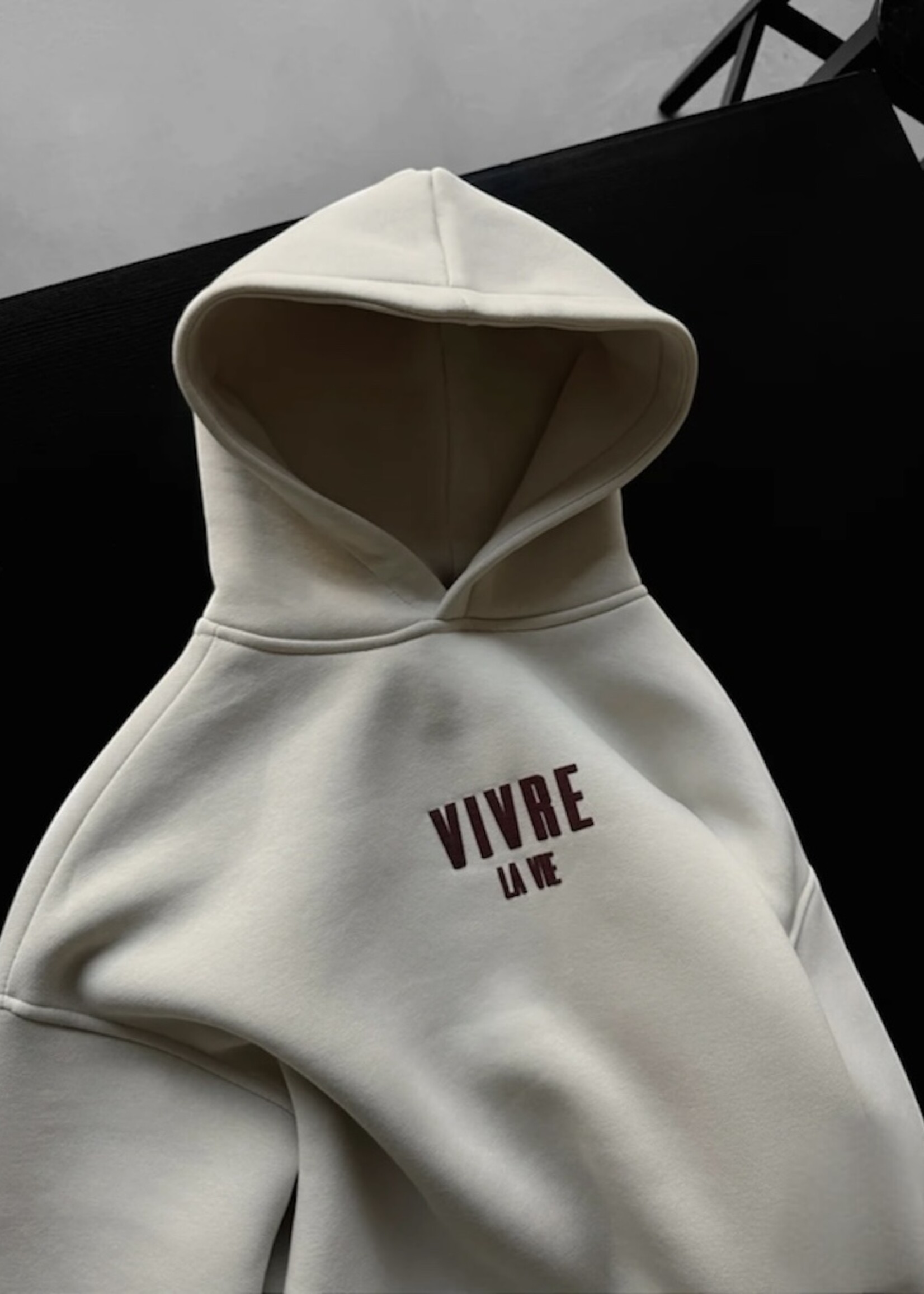 OVERSIZED VIVRE LA VIE HOODIE - BEIGE